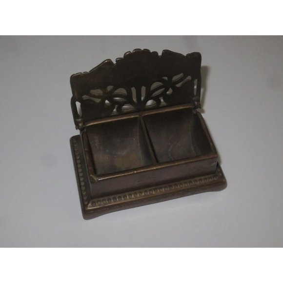 Rare find  art deco  Antique Art Nouveau Solid Brass Bronze Patina Stamp Box - Picture 2 of 6